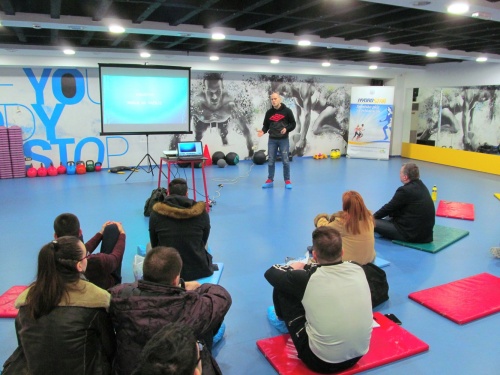 Esensa na seminaru „Suplementacija i hidratacija”  Teretana Non Stop Fitness